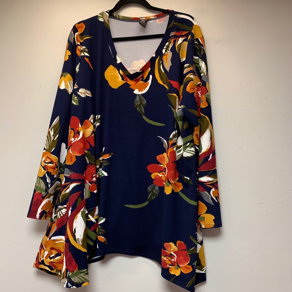 Lildy Handkerchief Hem Tunic Women 2XL-3XL Navy Floral Excellent V-Neck Top